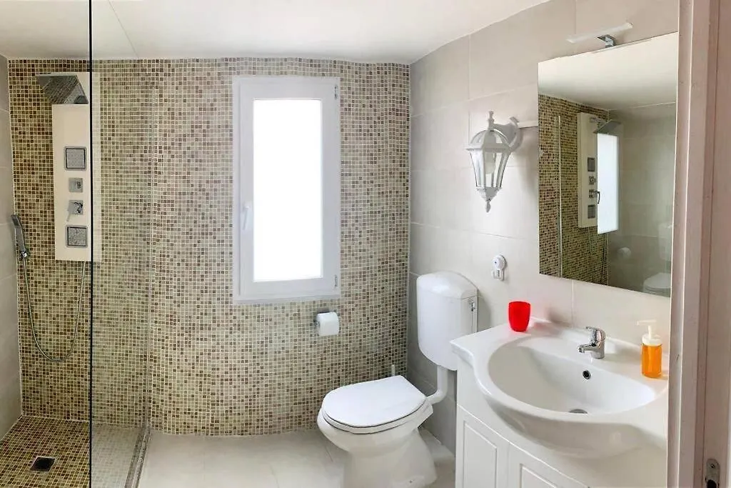 Apartament Attico In Pieno Centro Storico Di Katania 0*,  Włochy